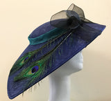 Teardrop hatinator with ribbon and roses