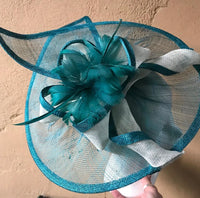 Split disc with two tone bows and feather flowers