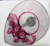Teardrop hatinator with ribbon and roses